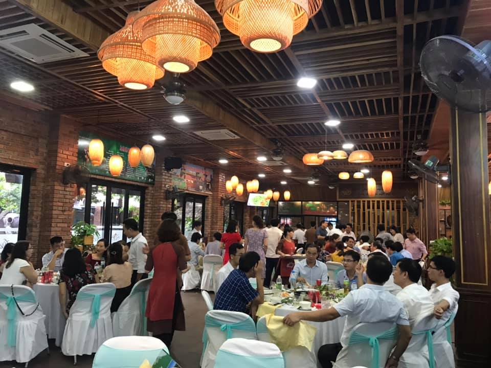 Nhà hàng Sen Quê