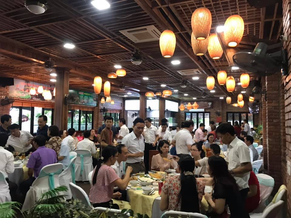 Nhà hàng Sen Quê