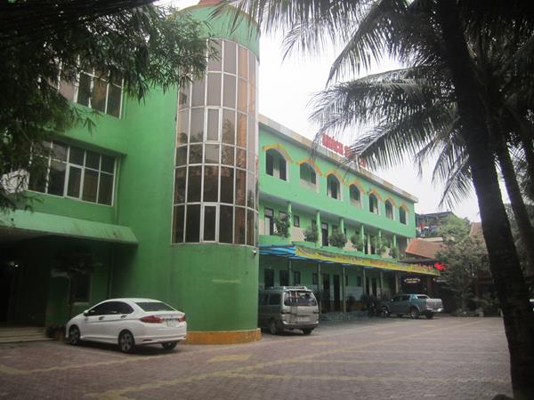 Nhà hàng Làng Việt 2