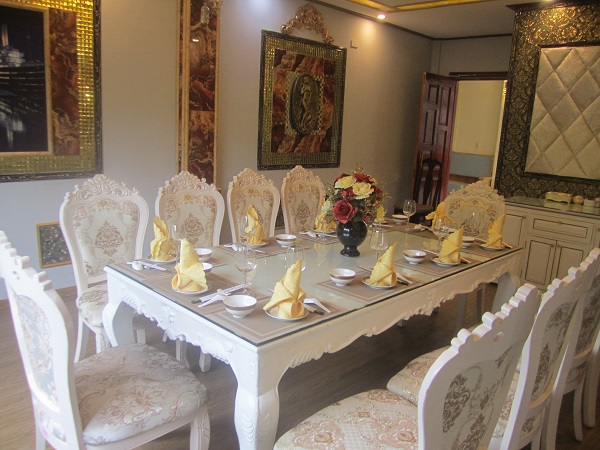 Nhà hàng Làng Việt 2
